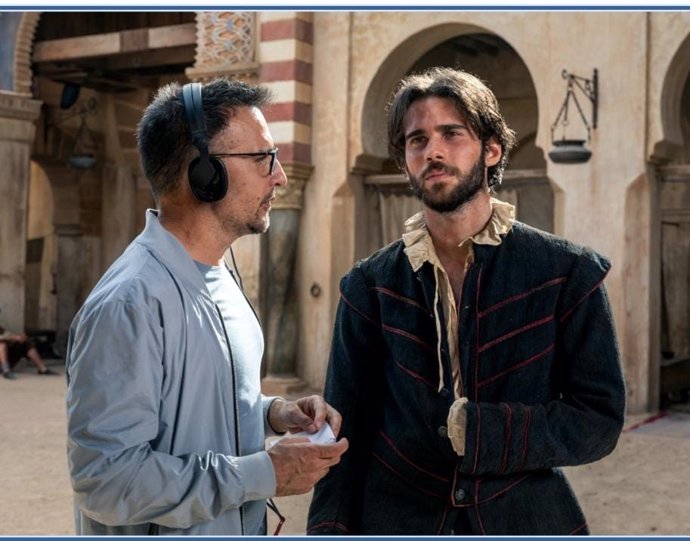 El ganador del Oscar Alejandro Amenábar graba escenas en la ciudad de 'El Cautivo', película que narra las vivencias y aventuras del joven Miguel de Cervantes durante su cautiverio en Argel.