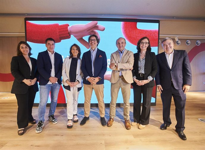Coca-Cola lanza This Is Happening, una plataforma de comunicación para compartir con los consumidores su estrategia de sostenibilidad y para invitarles a ser parte del cambio