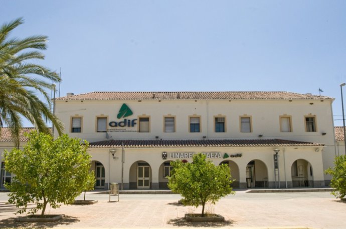 Archivo - La marcha fnalizará en la estación de Linares-Baeza