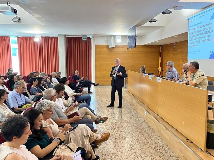 Presentación del informe 'Programa de transformación de los apoyos para personas con discapacidad intelectual y del desarrollo con enfermedad mental' en el Hospital Santa Caterina de Salt