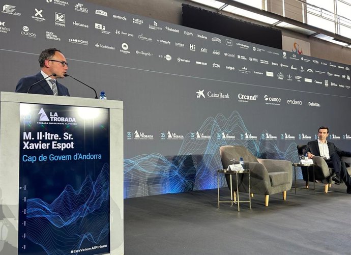 El jefe de Gobierno de Andorra, Xavier Espot, y el presidente de la Trobada Empresarial al Pirineu, Josep Serveto.