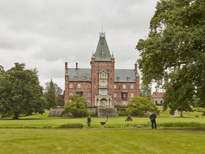 The Greenworks Group, a trailblazer in battery-powered tools and lawn equipment, is featured in the online series The Human Component, produced by BBC StoryWorks Commercial Productions. The series explores the transformative power of technology in tack