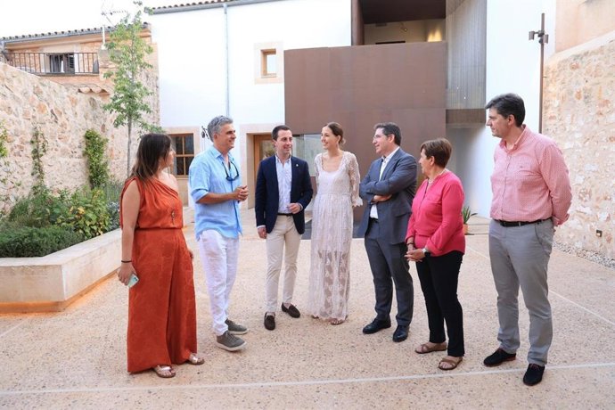 El Consell de Mallorca abre las puertas de la Casa Blai Bonet. Centro de Poesía de Santanyí