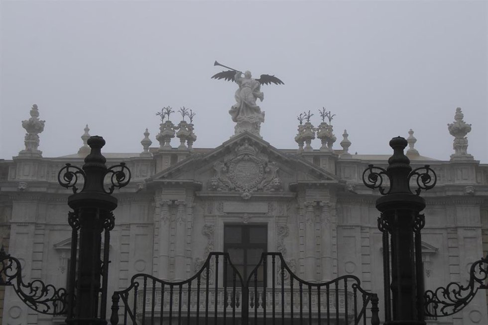 Archivo - Fachada principal del Rectorado de la Universidad de Sevilla.