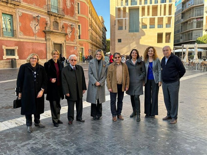 Imagen del acto celebrado el pasado febrero con Alamur y la directora general de atención primaria, María José Marín, con motivo de la festividad de San Blas.