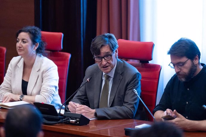 El primer secretario del PSC, Salvador Illa, durante una reunión con los diputados y diputadas socialistas, en el Parlament de Catalunya, a 21 de mayo de 2024, en Barcelona, Catalunya