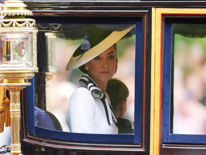 KATE MIDDLETON REAPARECE EN EL DESFILE POR EL CUMPLEAÑOS DEL REY CARLOS III