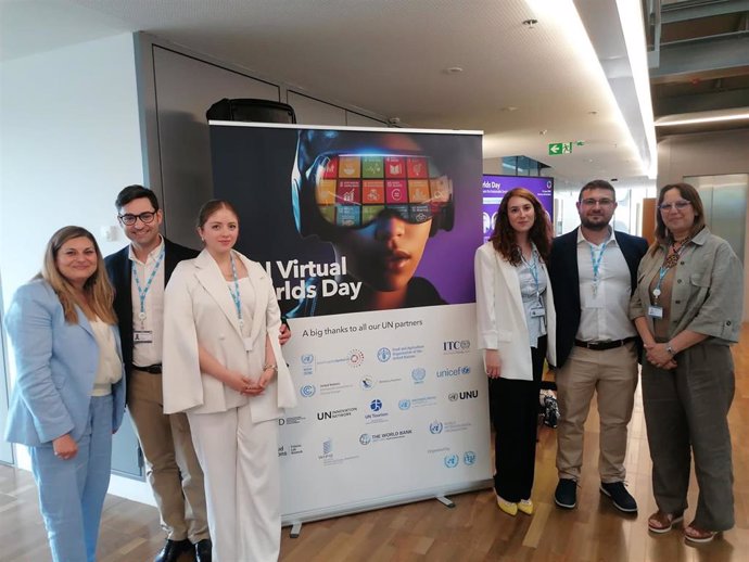 Ganadores del UN Virtual Worlds Day en Ginebra, Suiza.