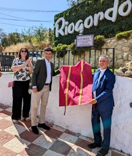 La poetisa Fabiola Gavilán da nombre a una calle en Riogordo