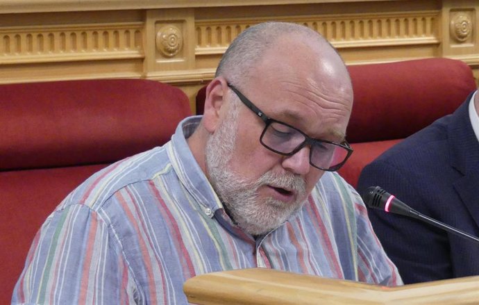 Archivo - El portavoz de Izquierda Unida Toledo, Txema Fernández.