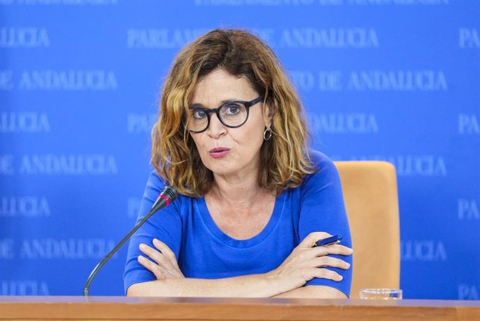 La portavoz adjunta del Grupo Por Andalucía, Esperanza Gómez, en una imagen de archivo. 