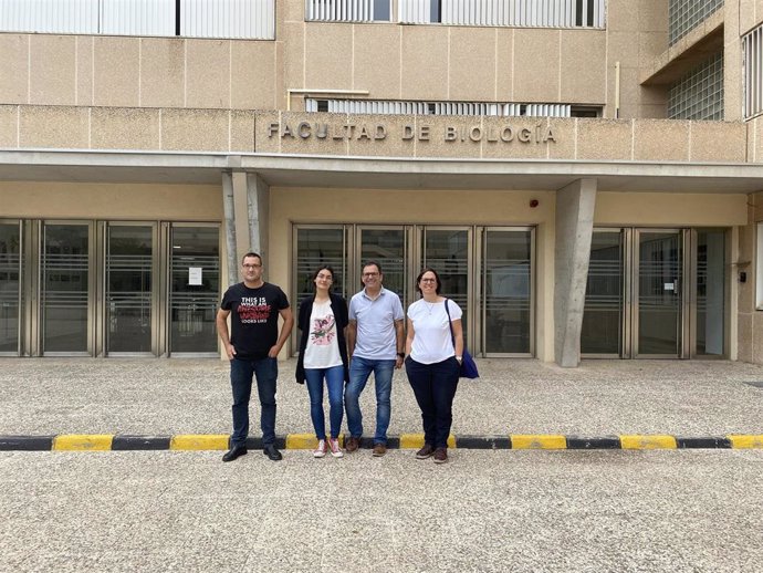 Sergio Candel, Victoriano Mulero, Silvia Martínez Subiela y Lorena Franco Martínez, miembros del equipo investigador