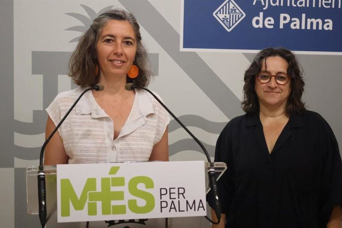 Neus Truyol y Kika Coll, en rueda de prensa.