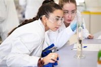 Ustea alerta de una "nueva agresión a la FP" y la Junta defiende que agrupa la oferta a distancia "sin reducir plazas"