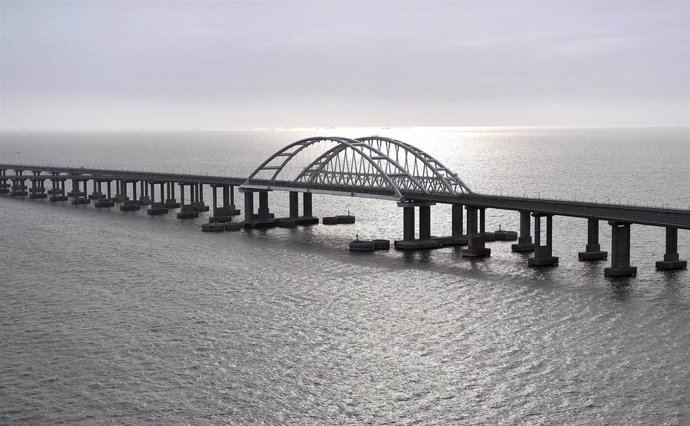 Archivo - December 23, 2019, Taman, Krasnodar, Russia: Aerial view of the newly opened Crimean Bridge across the Kerch Strait connecting Crimea to Krasnodar prior to the inaugural train service begins December 23, 2019 in Taman, Russia. The 19km bridge is