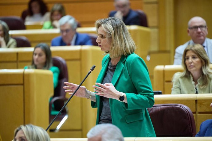 Archivo - La senadora del PP, Paloma Martín, durante una sesión plenaria en el Senado, a 23 de abril de 2024, en Madrid (España). 