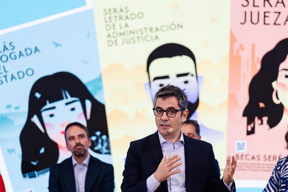 El ministro de la Presidencia, Justicia y Relaciones con las Cortes, Félix Bolaños, interviene en la presentación de las becas SERÉ, a 29 de mayo de 2024, en Madrid (España).