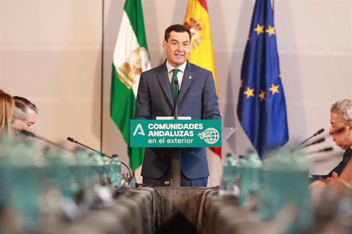 El presidente de la Junta de Andalucía, Juanma Moreno, este lunes en Sevilla