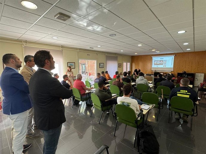 Inauguración del curso sobre control de incendios en el interfaz urbano forestal.