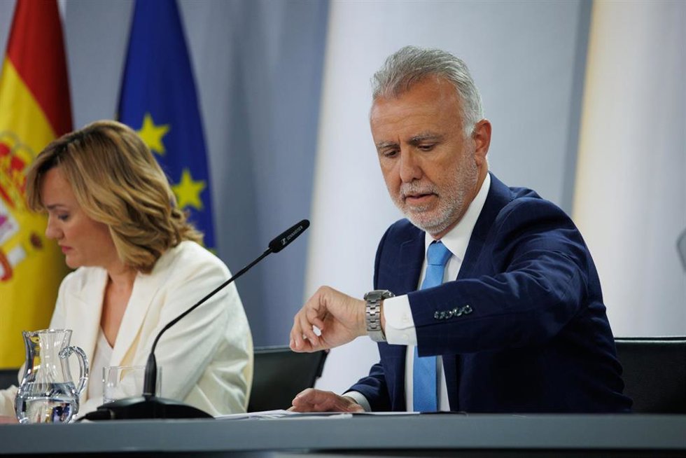El ministro de Política Territorial y Memoria Democrática, Ángel Víctor Torres, durante una rueda de prensa posterior a la reunión del Consejo de Ministros