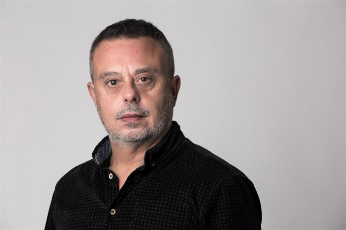 El escritor Toni Hill