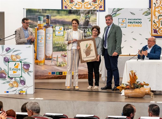 Imagen del VIII Encuentro Frutado Intenso celebrado por la DOP Estepa en La Roda de Andalucía (Sevilla).