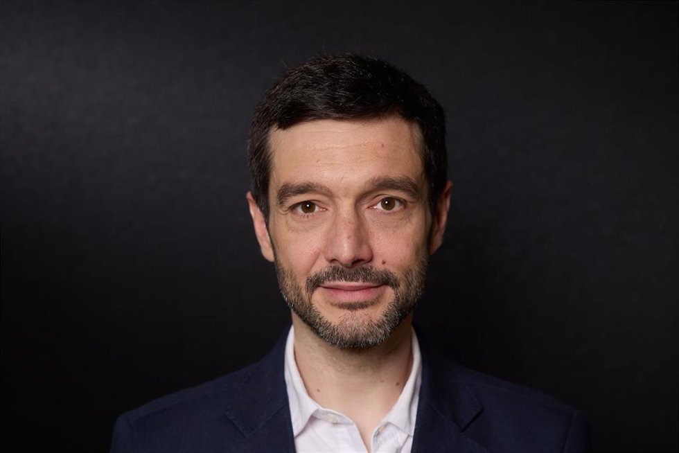 El ministro de Derechos Sociales y Agenda 2030, Pablo Bustinduy, posa para Europa Press, en el Hyatt Regency Hesperia Madrid, a 13 de junio de 2024, en Madrid (España). 