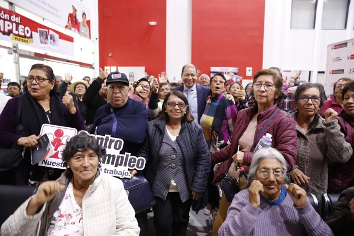 Ministro de Trabajo y Promoción del Empleo, Daniel Maurate, inauguró la "Maratón del Empleo Plateada" que brinda oportunidades de empleo a los adultos mayores.