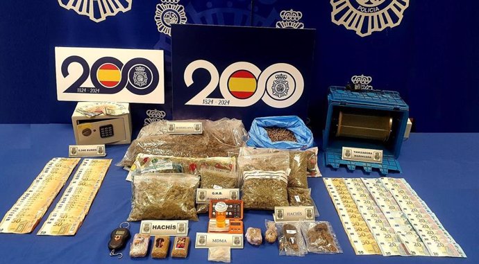 Imagen facilitada por la Policía Nacional con la droga intervenida en la Operación SIRAKU