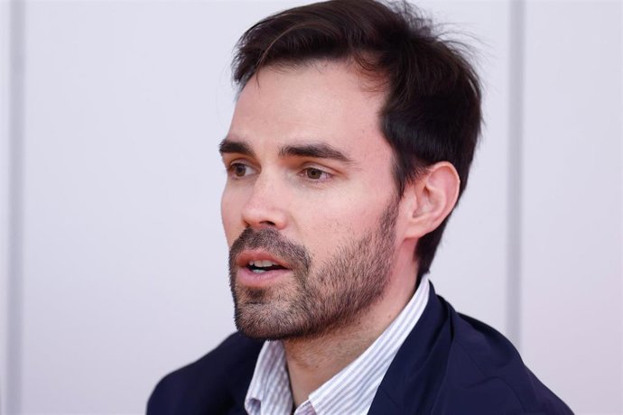 Archivo - El director general del Valencia Basket, Enric Carbonell, en un evneto organizado por Kellogg’s en L’Alqueria del Basket, en Valencia.