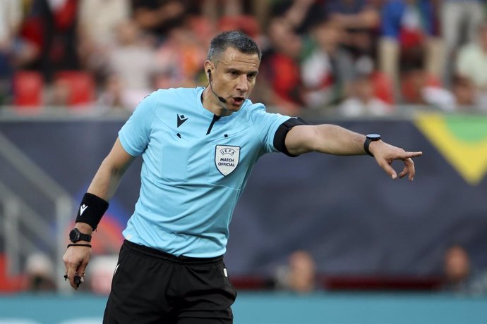 Archivo - Referee Slavko Vincic of Slovenia during the UEFA Nations League Semi-final football match between Spain and Italy on June 15, 2023 at De Grolsch Veste, FC Twente stadium in Enschede, Netherlands - Photo Jean Catuffe / DPPI