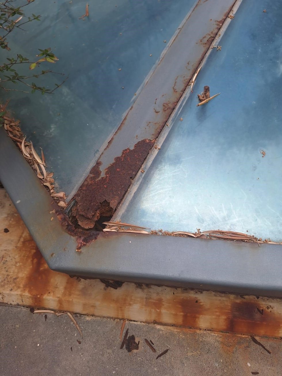 Imagen de deficiencias halladas en el Balnerario de la Alameda