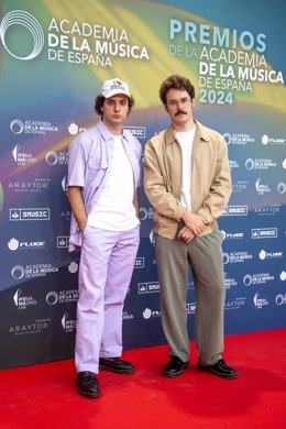 Cala Vento posan durante el photocall previo a la entrega de los Premios de la Academia de la Música de España 2024, en el Palacio Municipal de IFEMA Madrid, a 10 de junio de 2024, en Madrid (España). 