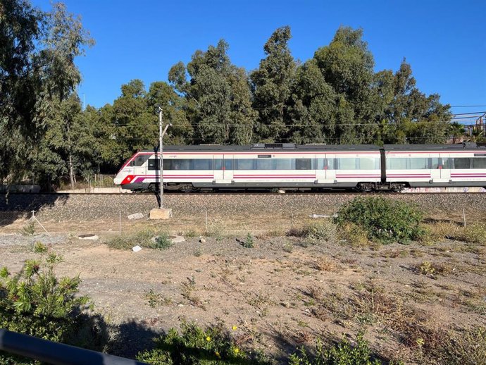 Archivo - Tren de Cercanías de Renfe