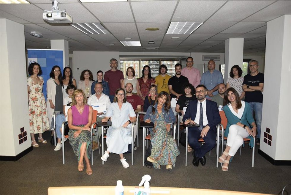 La FER y CaixaBank Dualiza desarrollan con 25 alumnos un taller sobre la nueva figura del tutor de empresa en la FP Dual