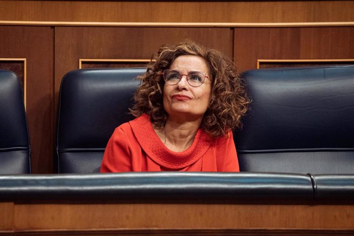 La vicepresidenta primera del Gobierno, ministra de Hacienda y vicesecretaria general del PSOE, María Jesús Montero, durante un pleno en el Congreso de los Diputados, a 13 de junio de 2024, en Madrid (España). 