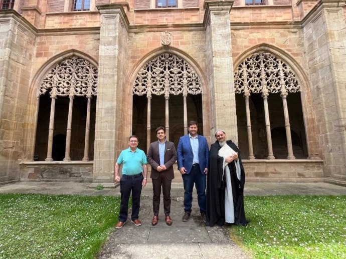 El Monasterio de Santa María la Real de Nájera ofrecerá este verano nueve conciertos gratuitos y visitas nocturnas teatralizadas