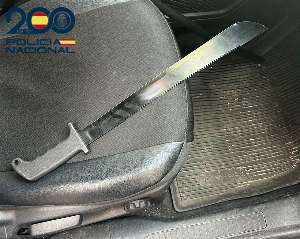 Machete incautado por los agentes de la Policía Nacional