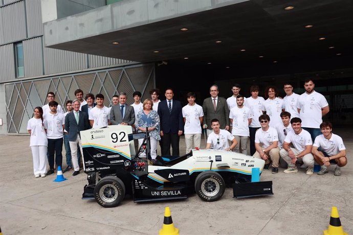 La Escudería Automovilística de la US presenta su nuevo monoplaza, que competirá en la Formula Student 2024 .