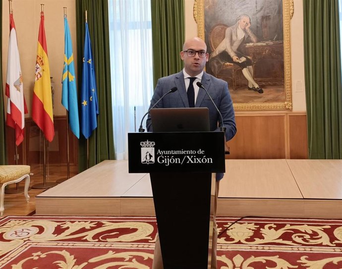 Rueda de prensa del portavoz del Gobierno del Ayuntamiento de Gijón, Jesús Martínez Salvador (Foro).