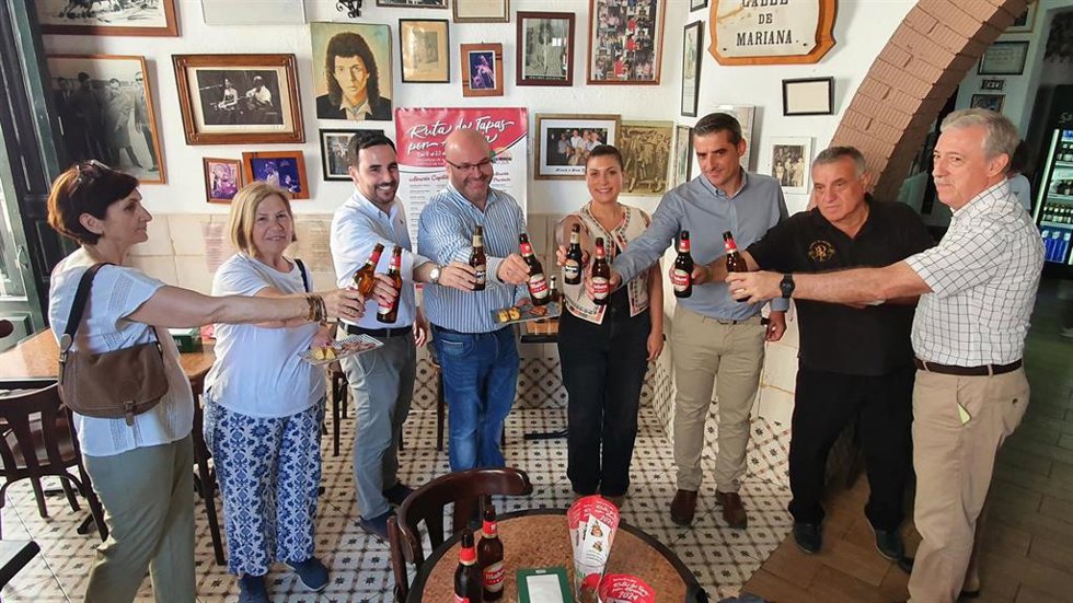 Brindis en Almería por el Día Mundial de la Tapa.