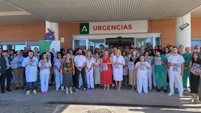 Concentración en repulsa a la agresión a un celador del Hospital Alto Guadalquivir.