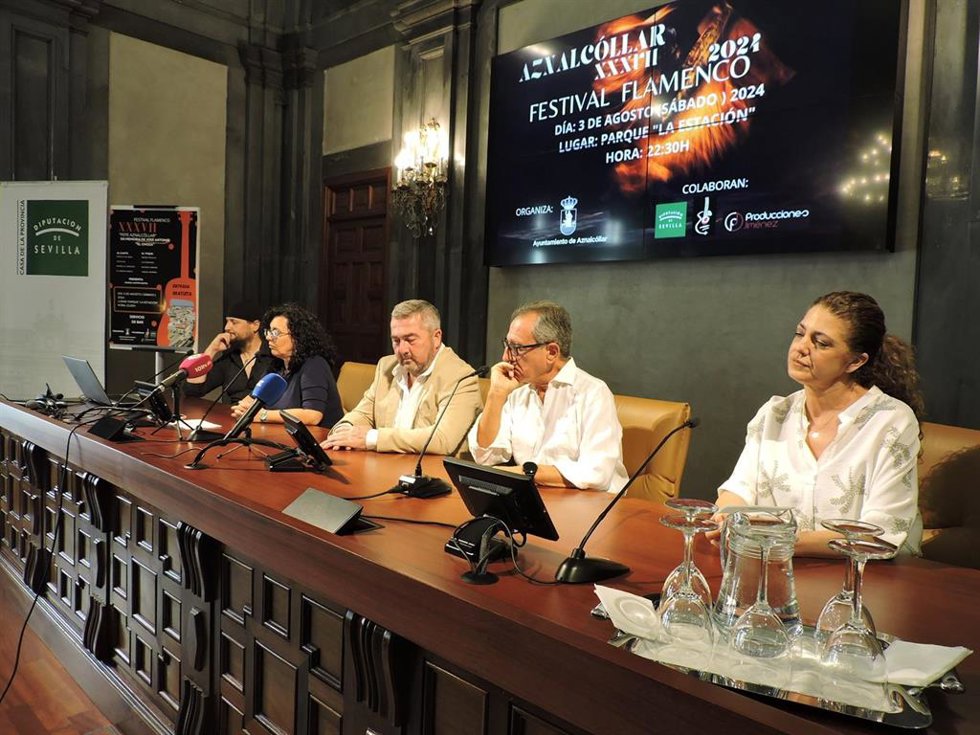 Presentación del 37 Festival Flamenco de Aznalcóllar, dedicado a la memoria del cantaor José Antonio Muñoz 'El Chozas'.