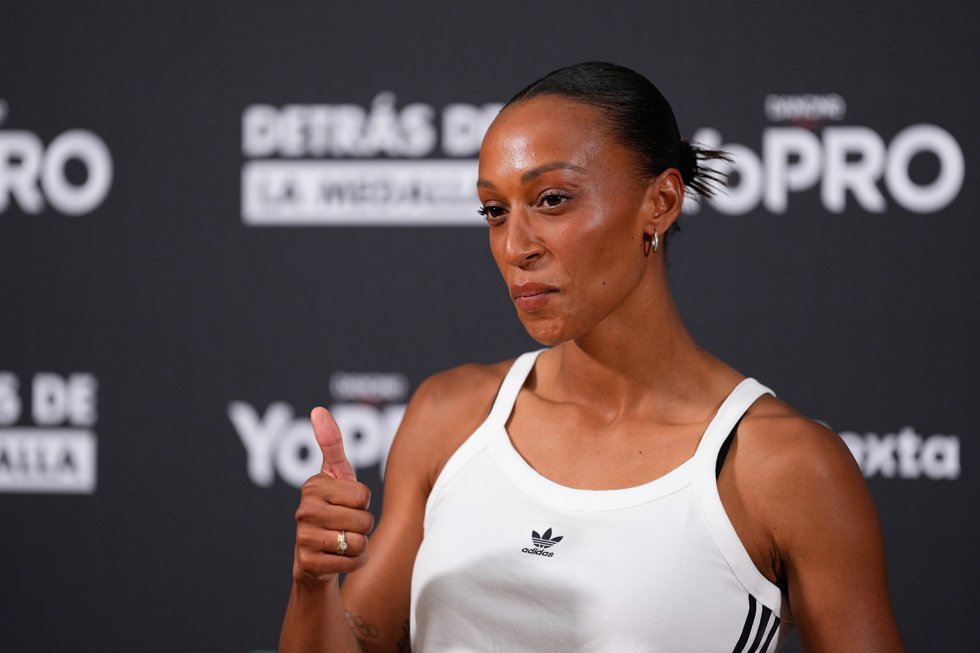 Ana Peleteiro durante la presentación de 'Detrás de la medalla'