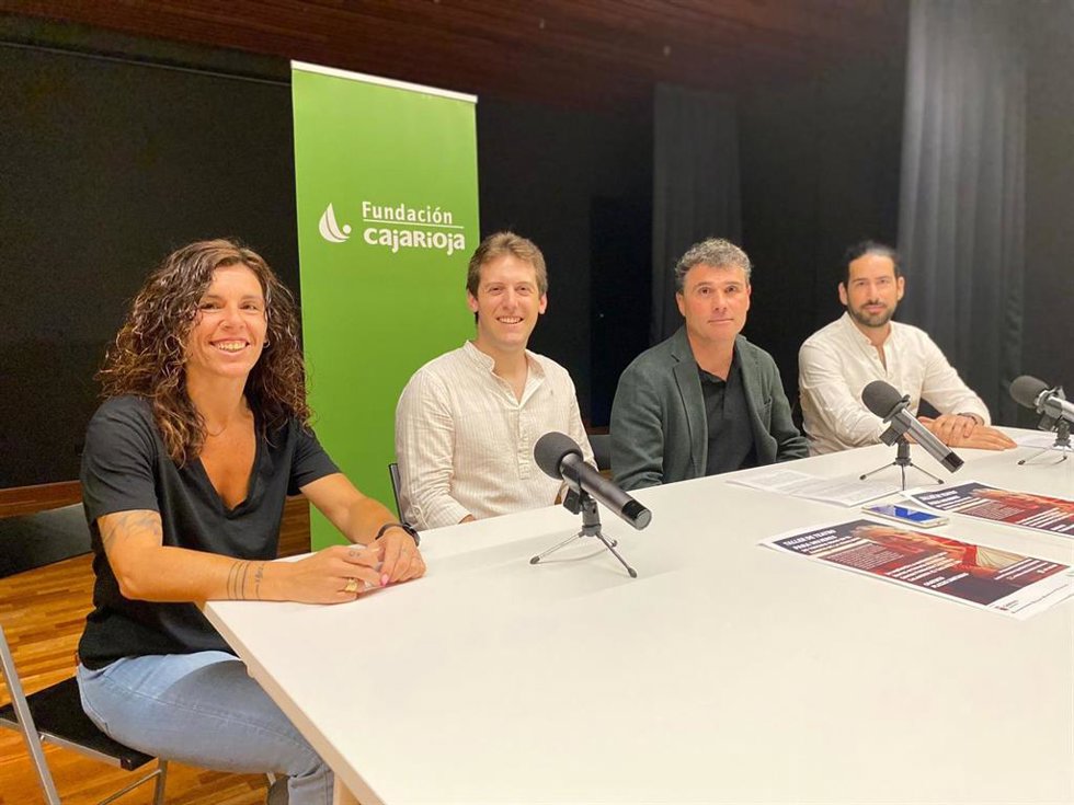 Presentación taller de teatro para mujeres mayores
