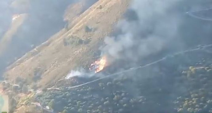 Incendio forestal declarado en el paraje Juan Bueno de Lanjarón (Granada)