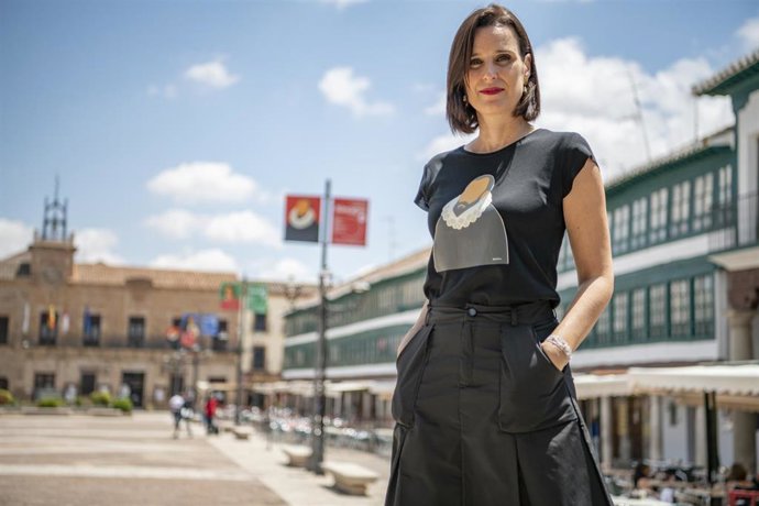 La directora del Festival de Teatro Clásico de Almagro, Irene Pardo, posa para Europa Press