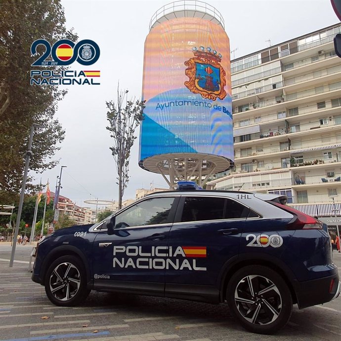 Vehículo de la Policía Nacional en Benidorm (Alicante) en imagen de archivo.