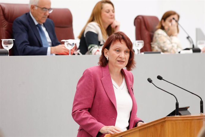 La diputada autonómica de Podemos, María Marín, interviene en el Debate del Estado de la Región de Murcia