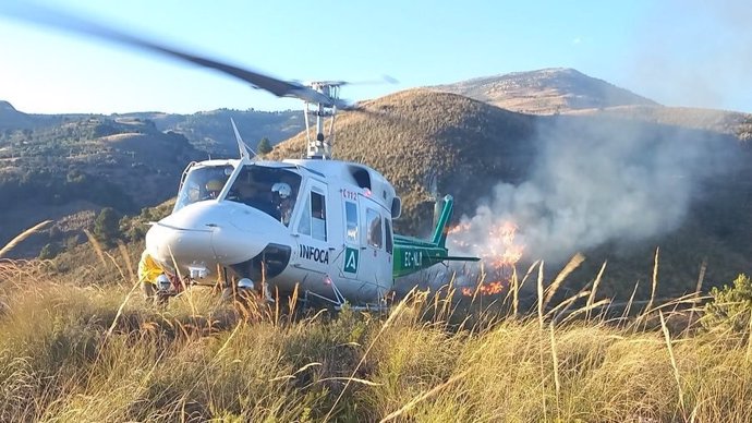 Imagen del incendio de ayer en Lanjarón.